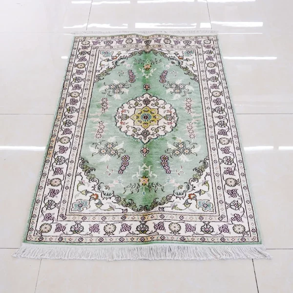 3x5ft Handmade Silk Rugs Pad Pure Handwoven Turkish Carpets Small Green Area Rug for Living Room Bedroom Dinning Room